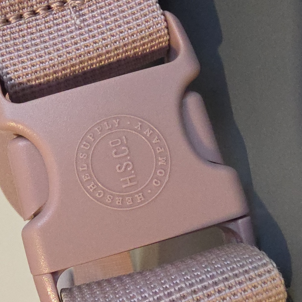 HERSCHEL SUPPLY CO NWOT Mauve Belt Bag - Picture 12 of 12